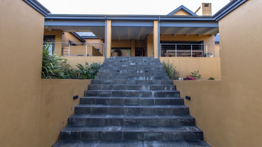 9 Bedroom Property for Sale in Onrus Western Cape